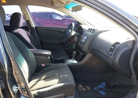 2011 Nissan Altima 2.5 S z USA, uszkodzony, nr VIN 1N4AL2AP8BN435945